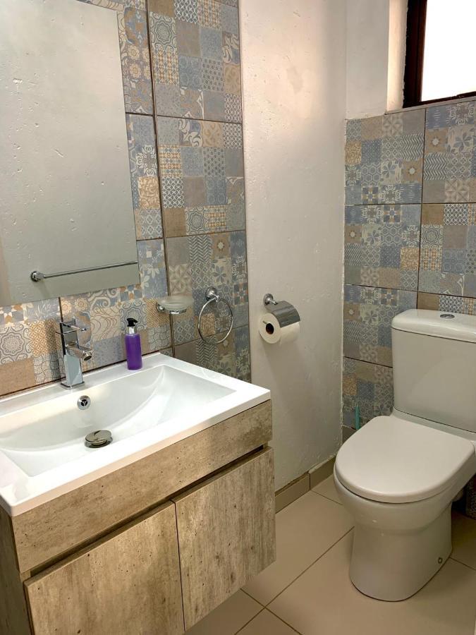 Thamani Guest House Randfontein Esterno foto