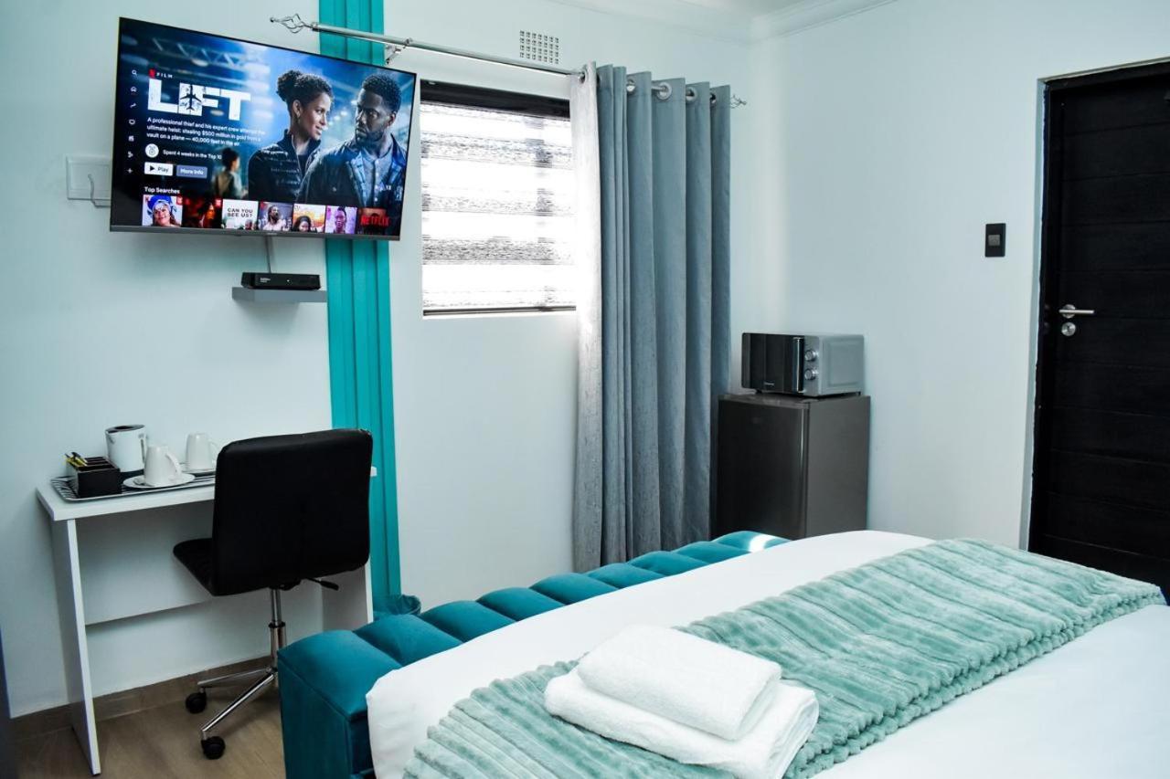 Thamani Guest House Randfontein Esterno foto